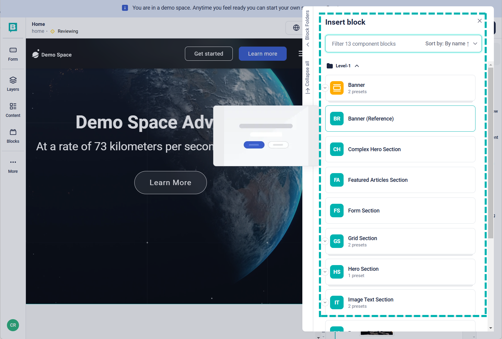 Screenshot, wie jemand im visuellen Editor neue Module hinzufügt.